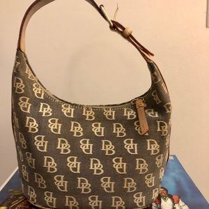 Dooney and Bourke purse
